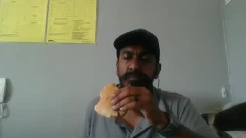 Snapshot of tommy_007_vercetti chatting on January 23, 2025, 9:39 am Tommy Vercetti online show from January 23, 2025, 9:39 am