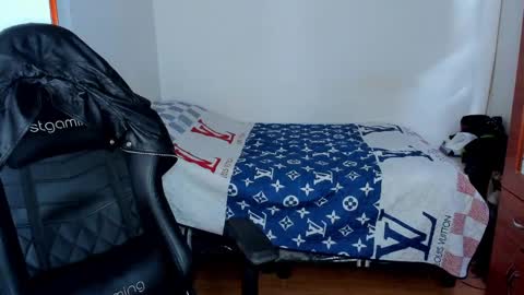 Twitter BreddTommy IG tommy bredd online show from February 26, 2025, 10:09 pm