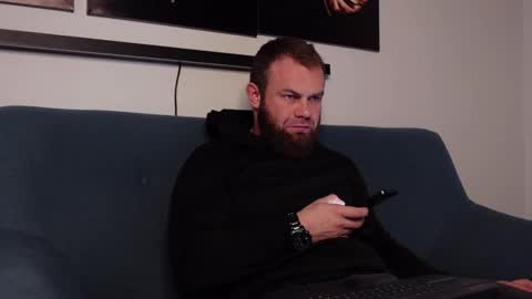 Snapshot of tommy_burnzzz chatting on January 29, 2025, 9:33 am tommy burnzzz online show from January 29, 2025, 9:33 am