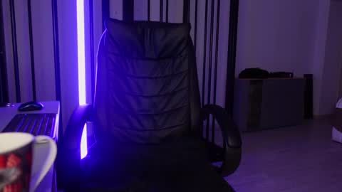 Snapshot of tommy_burnzzz chatting on February 11, 2025, 6:30 am tommy burnzzz online show from February 11, 2025, 6:30 am