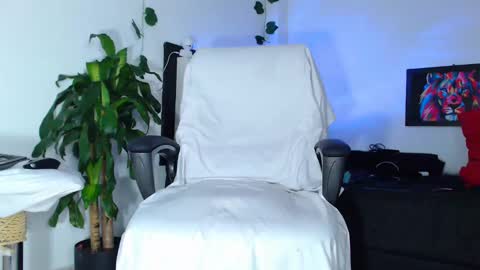 tommy online show from December 11, 2024, 2:09 am