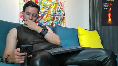 Snapshot of tommy_raym0ndg chatting on March 8, 2025, 3:39 am tommy_raym0ndg online show from March 8, 2025, 3:39 am