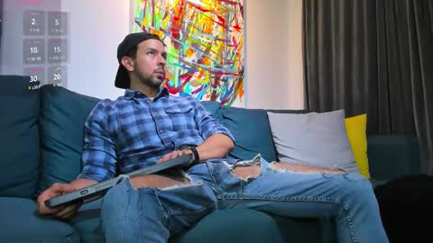 Snapshot of tommy_raym0ndg chatting on October 5, 2025, 11:46 pm tommy_raym0ndg online show from October 5, 2025, 11:46 pm