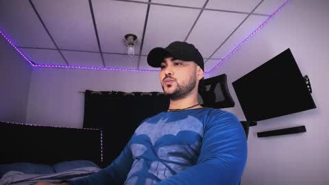 Snapshot of tommy_sccott chatting on February 2, 2026, 9:24 pm tommy_sccott online show from February 2, 2026, 9:24 pm