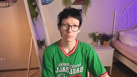 tommy_stars online show from April 2, 2026, 5:16 am