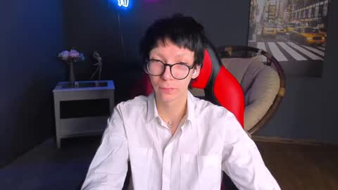 tommy_stars online show from April 17, 2026, 8:45 pm