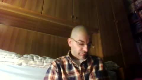 tommycorner online show from December 25, 2024, 8:39 pm