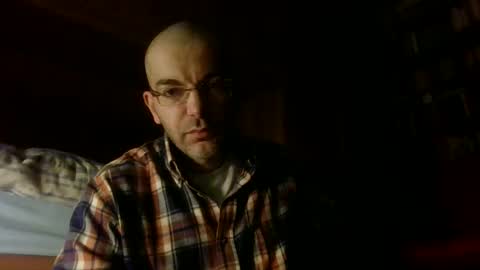 tommycorner online show from December 25, 2024, 11:42 pm