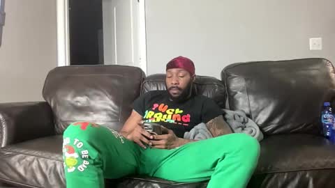 Snapshot of tommydabody chatting on December 15, 2025, 7:23 am tommydabody online show from December 15, 2025, 7:23 am