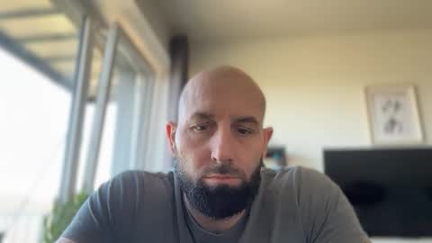 Snapshot of tommyx01 chatting on April 24, 2026, 10:39 am Thomas Fit online show from April 24, 2026, 10:39 am