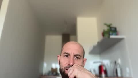 Snapshot of tommyx01 chatting on May 6, 2026, 7:35 am Thomas Fit online show from May 6, 2026, 7:35 am