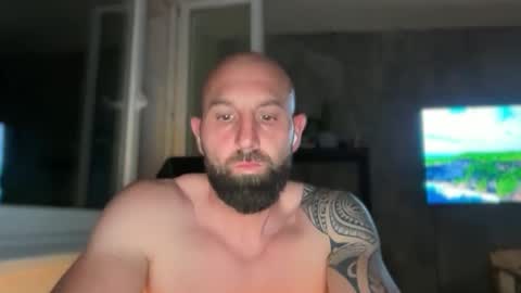 Snapshot of tommyx01 chatting on May 27, 2026, 8:39 pm Thomas Fit online show from May 27, 2026, 8:39 pm