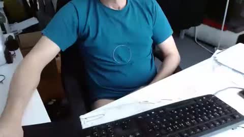 Tom online show from February 20, 2026, 11:22 am