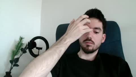 Snapshot of tomylind chatting on March 28, 2026, 10:04 am Onlyfans - Tomylind keep you in touch there online show from March 28, 2026, 10:04 am