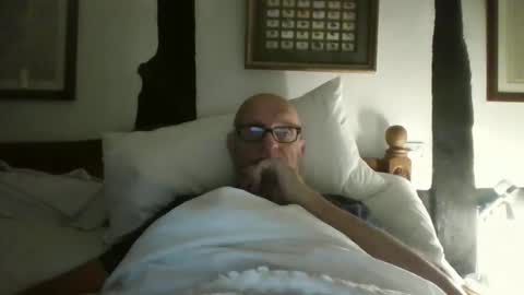 Tonidr online show from November 8, 2025, 6:57 am