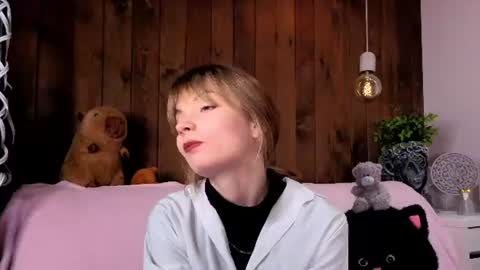 Melissa online show from June 14, 2026, 8:22 pm