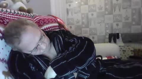 Snapshot of tony14712 chatting on December 6, 2024, 2:13 am tony14712 online show from December 6, 2024, 2:13 am