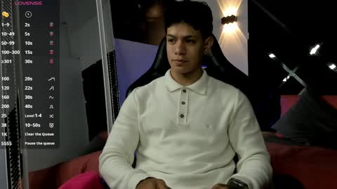 tony_petrov online show from May 30, 2026, 7:05 am