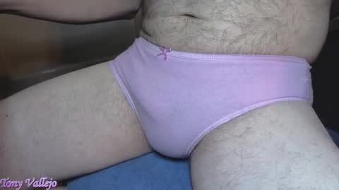 Snapshot of tony_vallejo chatting on October 13, 2025, 7:41 am Tony V online show from October 13, 2025, 7:41 am