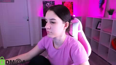 tonya_gray online show from November 28, 2025, 1:19 am