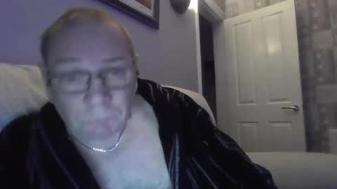 Snapshot of tonygibbson62 chatting on January 3, 2025, 12:33 am tonygibbson62 online show from January 3, 2025, 12:33 am