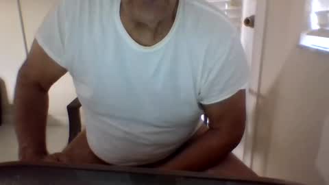 Snapshot of tonymcfly99 chatting on January 27, 2025, 10:38 pm tonymcfly99 online show from January 27, 2025, 10:38 pm