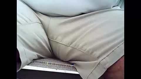 Snapshot of tonymcfly99 chatting on February 20, 2025, 6:57 pm tonymcfly99 online show from February 20, 2025, 6:57 pm