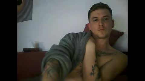 tonystrawberry online show from April 6, 2026, 9:49 pm