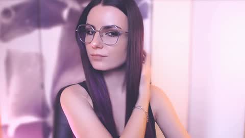 Elizabeth online show from January 19, 2025, 6:10 pm