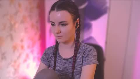 Elizabeth online show from February 28, 2025, 4:53 pm