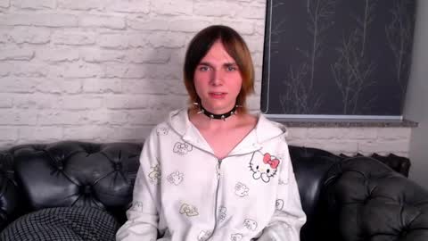 Snapshot of too_silly_ chatting on May 17, 2026, 8:38 pm too_silly_ online show from May 17, 2026, 8:38 pm