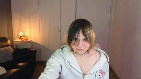 Snapshot of too_silly_ chatting on May 26, 2026, 9:11 pm too_silly_ online show from May 26, 2026, 9:11 pm