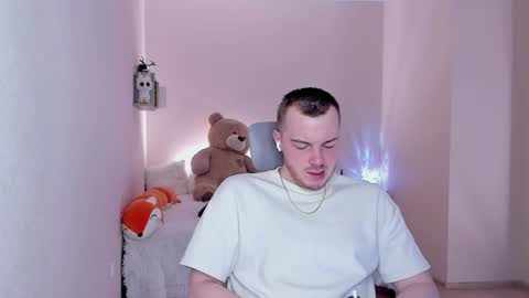 Snapshot of toohornyserj chatting on December 27, 2024, 11:42 pm toohornyserj online show from December 27, 2024, 11:42 pm