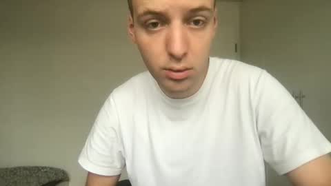 Snapshot of toohottobetrue21 chatting on September 10, 2025, 7:08 am Max online show from September 10, 2025, 7:08 am