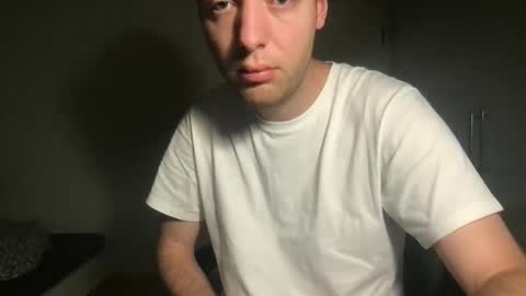 Snapshot of toohottobetrue21 chatting on October 9, 2025, 4:54 am Max online show from October 9, 2025, 4:54 am