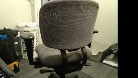 Snapshot of tooobvious chatting on January 6, 2025, 11:09 pm tooobvious online show from January 6, 2025, 11:09 pm