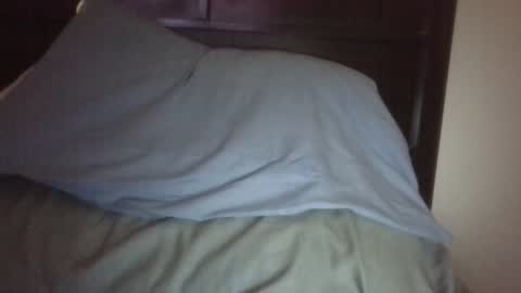 Snapshot of tootall803 chatting on January 29, 2025, 9:33 am TooTall803 online show from January 29, 2025, 9:33 am