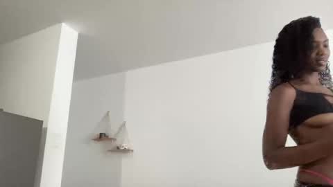 Snapshot of tootie03 chatting on October 5, 2025, 9:18 am tootie03 online show from October 5, 2025, 9:18 am