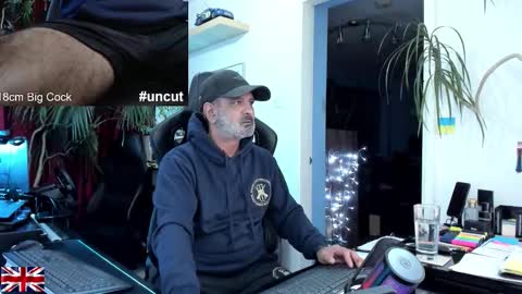 topalphaboss online show from November 6, 2025, 2:56 am