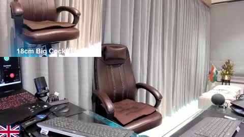 topalphaboss online show from February 11, 2026, 5:01 am