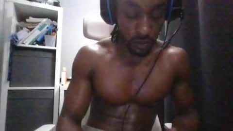 Snapshot of topasbadboi chatting on November 7, 2025, 7:47 pm BlackX0nyx88 online show from November 7, 2025, 7:47 pm