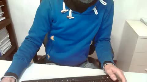 Topg84 online show from December 15, 2025, 5:50 pm