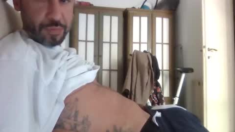 toplatins online show from April 19, 2026, 2:16 pm