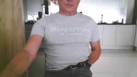 topsecreton online show from June 18, 2026, 6:35 am