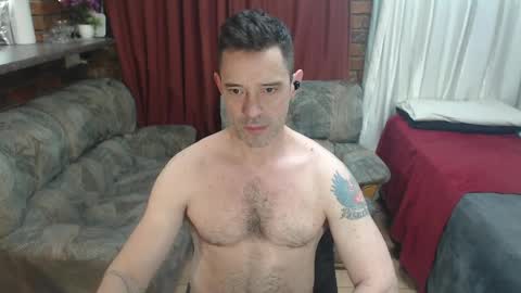 toptobottom4u online show from May 16, 2026, 8:11 am