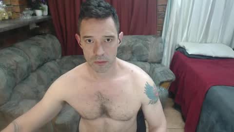 toptobottom4u online show from May 20, 2026, 3:45 am
