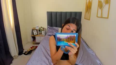 toptranshannah online show from November 18, 2025, 1:55 am