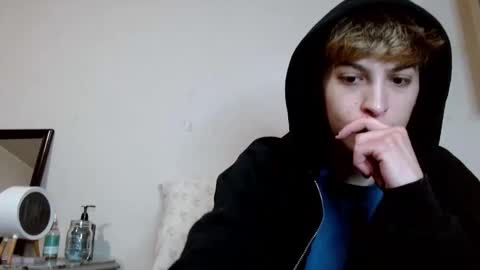 TopZaddy online show from March 3, 2026, 11:21 pm