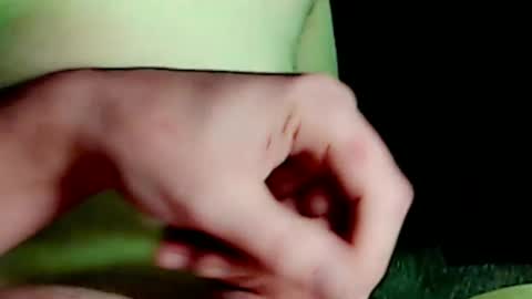 tornne online show from November 10, 2025, 1:43 pm