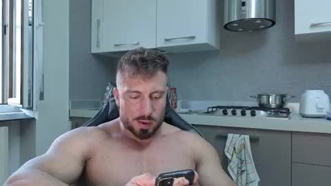 Snapshot of toro_arrapato chatting on June 29, 2026, 12:27 pm toro_arrapato online show from June 29, 2026, 12:27 pm